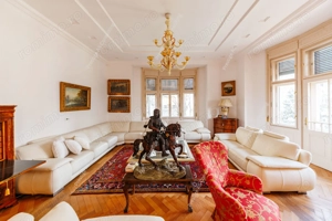 Resedinta patrimoniala de 222 mp | Piata Victoriei | Cladire istorica-Lift