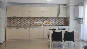 Mamaia, zona Rex, apartament 3 camere-85 mp, lux, aproape de plaja - imagine 2