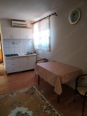 Apartament la casa de închiriat 
