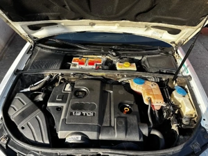 Audi A4 b7 1.9 - imagine 6