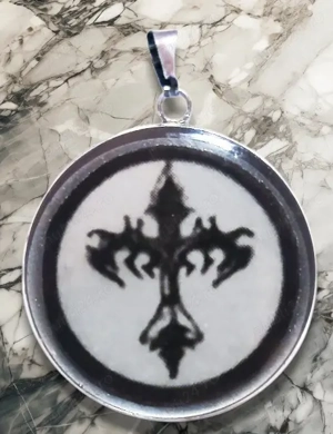 Pandantiv Gotic   Rock   Cruce Stilizată (Inox & Rășină)