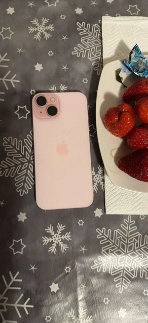 iPhone 15 roz stare bune de funcționare 