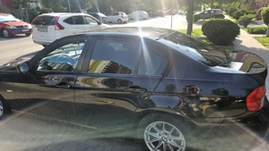 BMW Seria 3 E90 318d automata, istoric service,rulaj  305.000 km reali - imagine 7