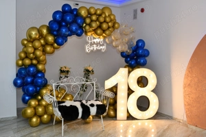 Vand bancuta si arcada octogonala pentru diferite evenimente, Nunti, Botezuri, Majorate etc.