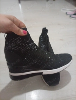 Vand adidași înalți Michel kors originali 200 de lei