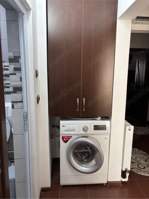Apartament 3 camere de vanzare complet mobilat 