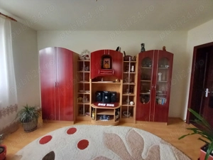 Vând camera tineret