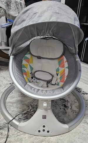 Leagan electric pentru bebelusi cu Bluetooth, USB si telecomanda   stare foarte buna - imagine 2