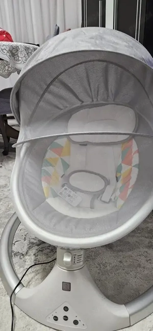 Leagan electric pentru bebelusi cu Bluetooth, USB si telecomanda   stare foarte buna - imagine 3