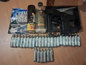 Airsoft .............