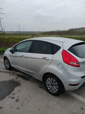 Ford Fiesta - imagine 5
