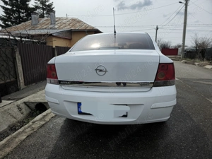 Opel Astra H 1.6 16V 116CP   Mașină de familie, motor fiabil, întreținută - imagine 3