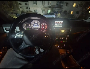 Mercedes-Benz e200  - imagine 3