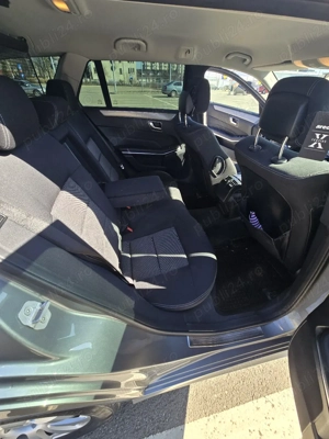 Mercedes-Benz e200  - imagine 7