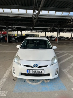 toyota prius  - imagine 4