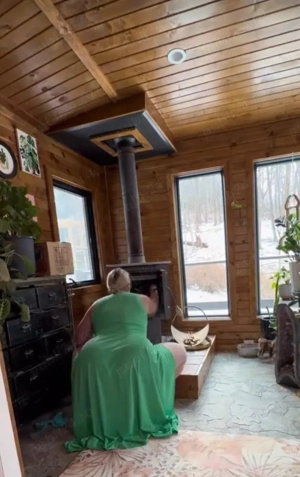 Doamnă 45 ani cu experiență, blondă plinuță cu sâni mari sună-mă  - imagine 2