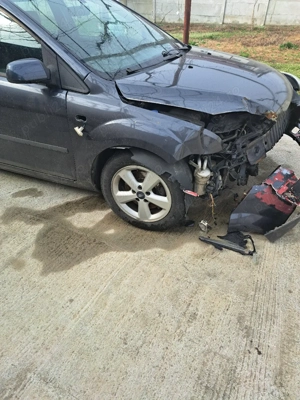 vând ford  pt piese - imagine 4