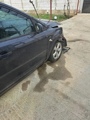 vând ford  pt piese - imagine 5