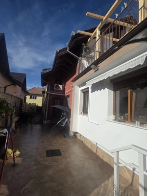 Vând casă parter + etaj