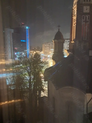 Apartament renovat modern cu centrala termica, mobilat  situat în centrul orașului 