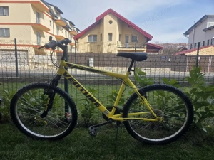 Bicicleta de vânzare. 