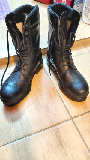 Bocanci piele, stare foarte bună 