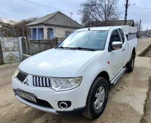Mitsubishi L200 4x4 Manual - imagine 2
