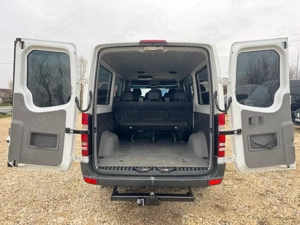 Mercedes Sprinter 319 Bluetec 9 locuri - imagine 4