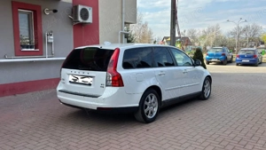 Volvo v50 drivE (diesel) impecabil an 03 2010 - imagine 2