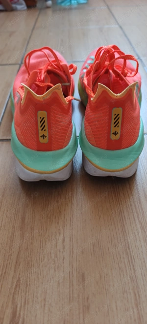 Adidași Kiprun KD900X LD2 cu placă de carbon 