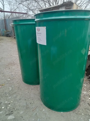 vând butoaie de tablă pentru cereale cu gauri in fund 