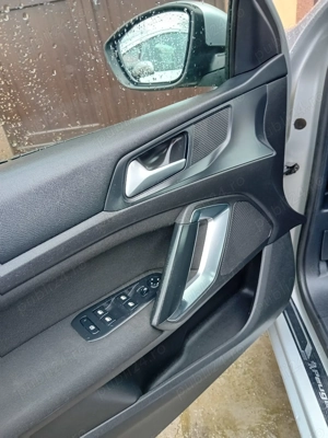 De vânzare Peugeot 308sw An 2015 diesel  - imagine 8