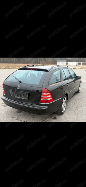 Dezmembrez Mercedes Benz C Class Facelift An 2005  - imagine 4