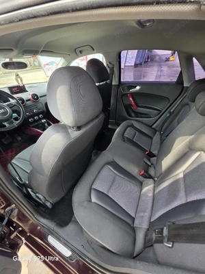 Audi A1 sportback 1.y TDI culoare deosebita  an 2013  - imagine 3