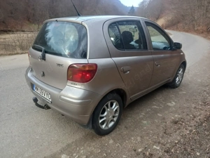 Toyota Yaris d4d 1,4 90cp - imagine 4