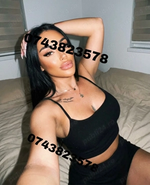 Hot girl..poze reale 100%