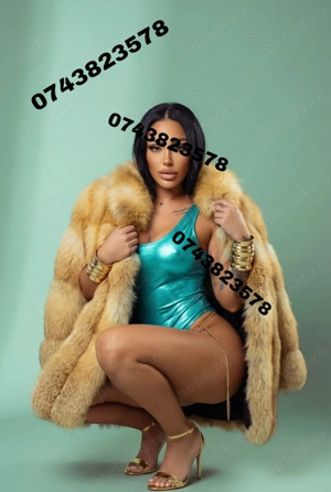 Hot girl..poze reale 100%