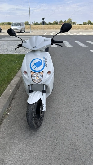 Scuter Govecs T2,6 electric Profesional 120km autonomie 1600  - imagine 4