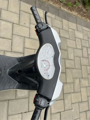 scuter peugeot vivacity - imagine 2