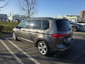 VW Touran 2016 cu 175.000km reali, 2.0 TDI 150CP Diesel, cutie automata, Webasto, camere - imagine 2