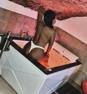 #### Creola Reala  28 de ani  #### - imagine 3