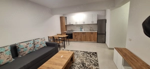 Inchiriez apartament 2 camere tip studio