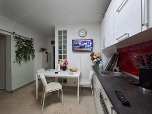 Apt. 3 camere decomandat 70mp Sos.Giurgiului 129 bl.2A, sector 4 - imagine 3