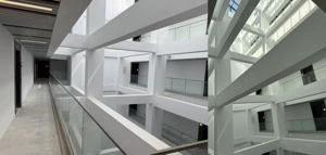 3 Camere, 2 Bai, Terasa, Parcare, Mobilat, Utilat, Pe Plaja, Faleza Nord, 2025 - imagine 2