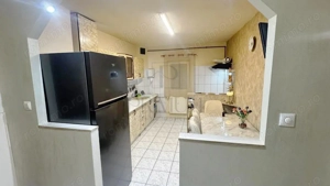 SOARELUI - 4CAM - DECOMANDAT - 2 BAI - CONFORT 1 - RENOVAT - BLOC ANVELOPAT - imagine 12