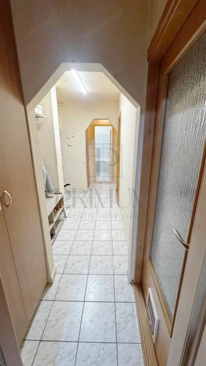 SOARELUI - 4CAM - DECOMANDAT - 2 BAI - CONFORT 1 - RENOVAT - BLOC ANVELOPAT - imagine 14