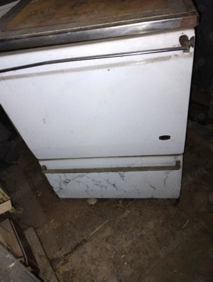 Soba de gatit cu motorina    gaz lampant