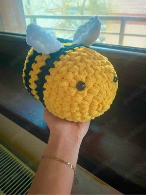 Pluş Albină Croşetată Handmade