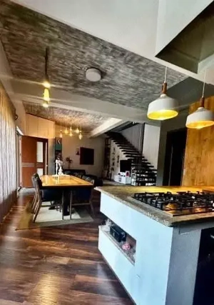BRASADAS vinde casa RENOVATA 470mp in zona ULTRACENTRALA. - imagine 2