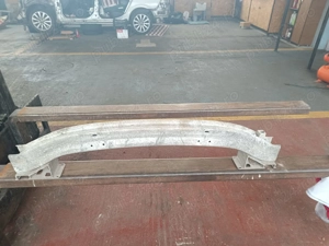 Vand armatura bara fata Opel Vectra C, an fabricatie 2008.